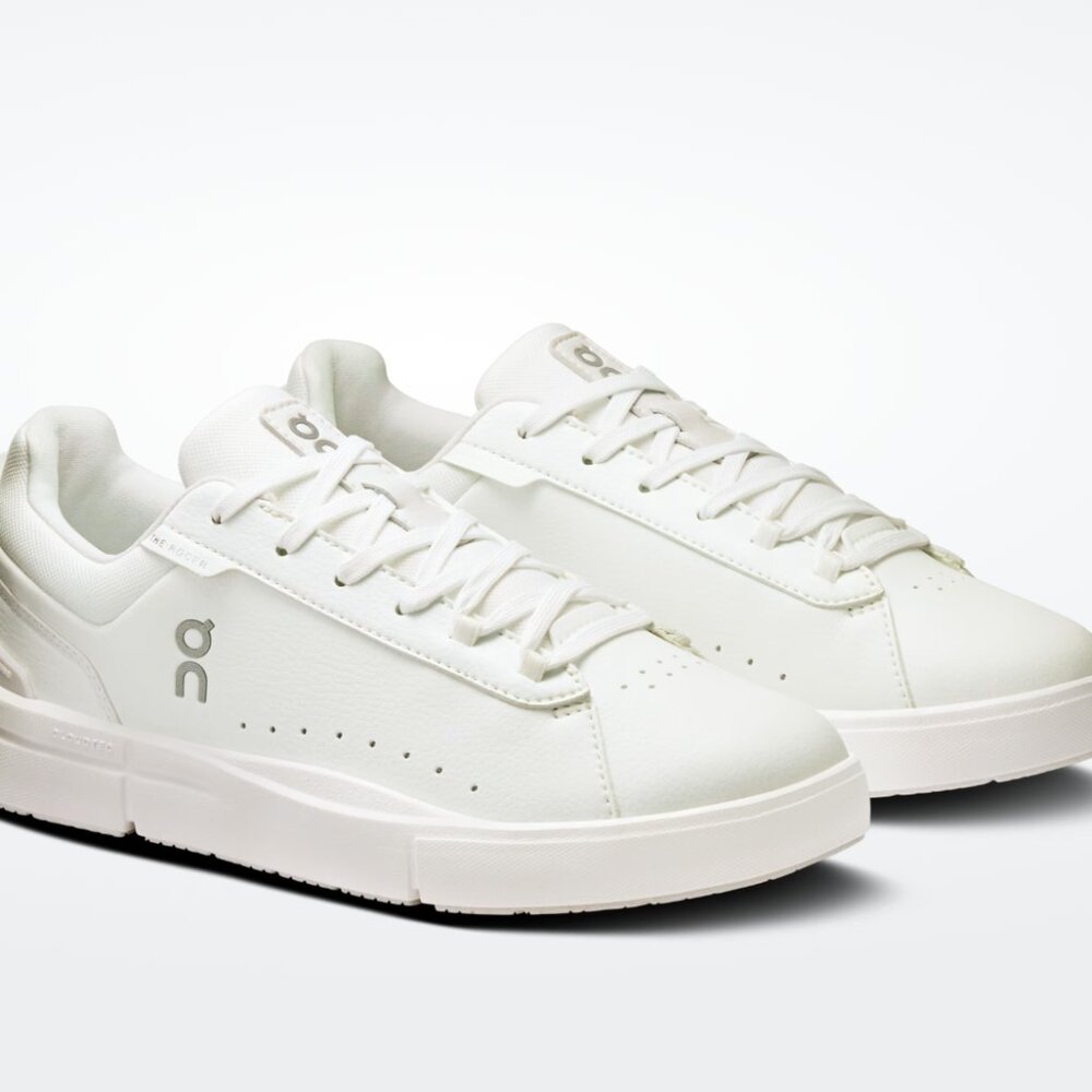 On Cloud Running The Roger Advantage White Sneaker Women's 9.5 Casual